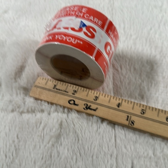 Fragile Glass Stickers 2×3 Inch Shipping Label Handle w Care- 300 Per Roll NEW - Picture 6 of 6